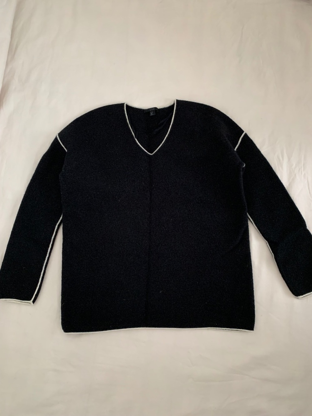 COS Women's Sweater V-Neck 100% Wool in black Size XS - Picture 2 of 8